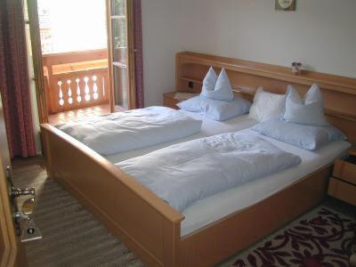 Gaestehaus Alpin - Inkl. Chiemgau-Karte Μπέργκεν Εξωτερικό φωτογραφία