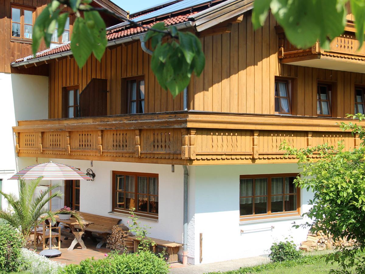 Gaestehaus Alpin - Inkl. Chiemgau-Karte Μπέργκεν Εξωτερικό φωτογραφία